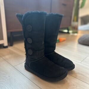Ugg Bailey Button Triplet II black suede sheepskin boots US 6